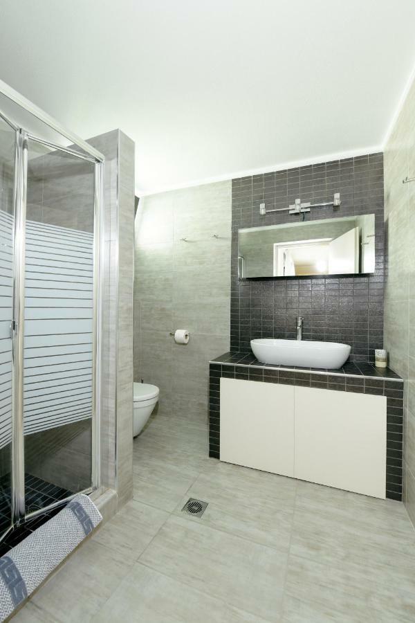 W2 Rooms Kavála ภายนอก รูปภาพ